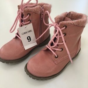 NWT girls boots
